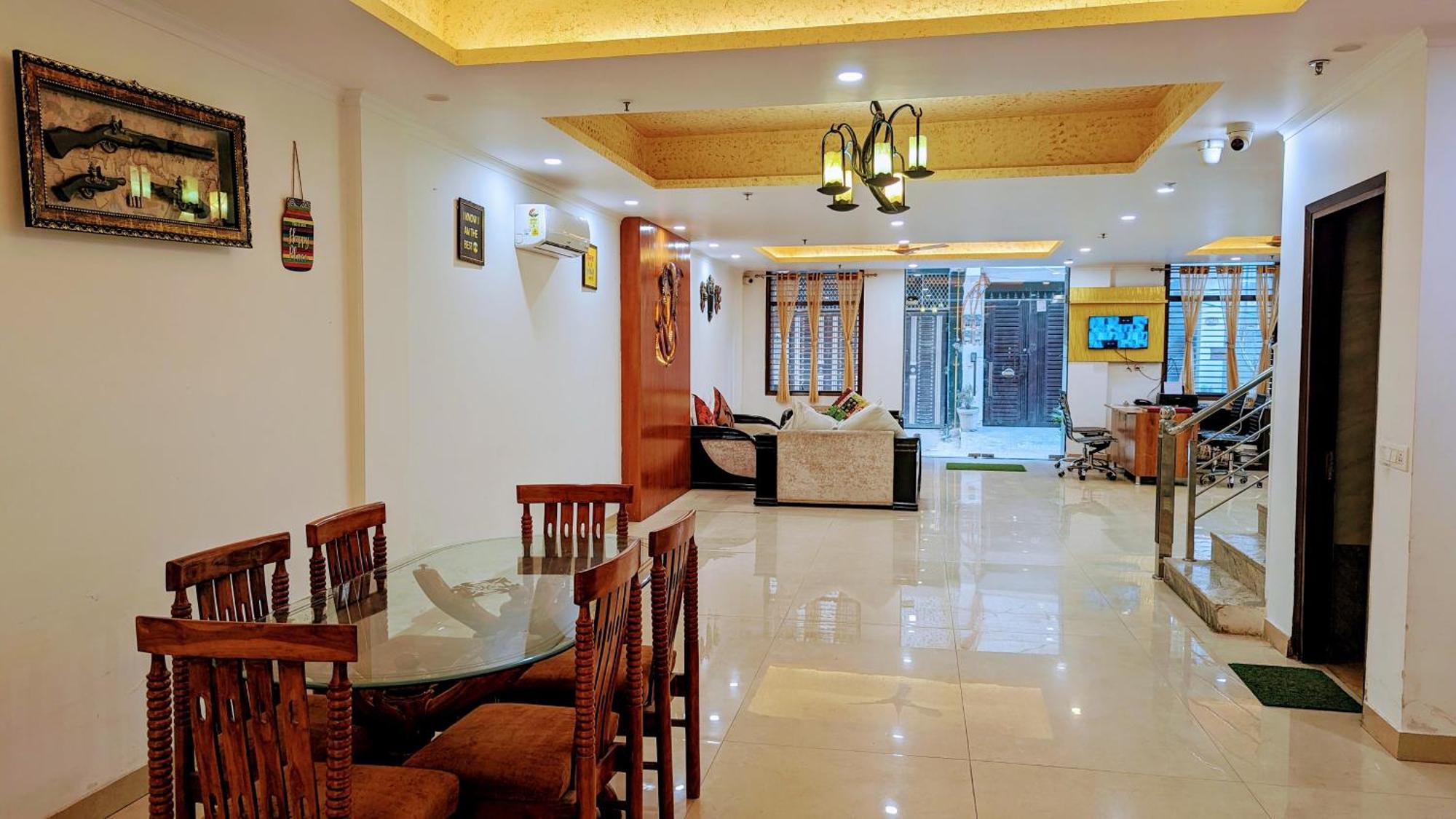 Hotel Moon Taj Near Yashobhoomi Convention Centre Δελχί Εξωτερικό φωτογραφία