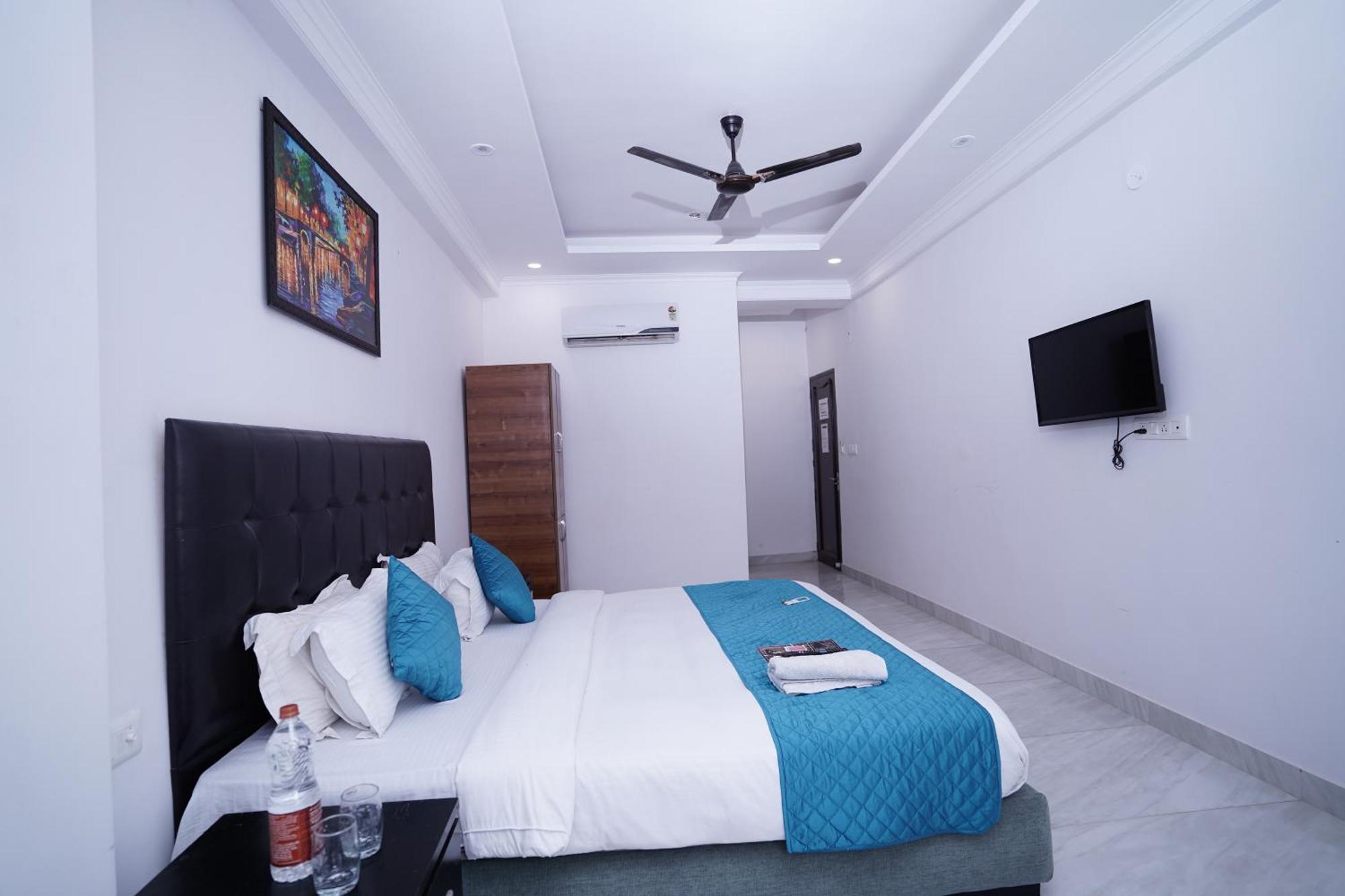 Hotel Moon Taj Near Yashobhoomi Convention Centre Δελχί Εξωτερικό φωτογραφία