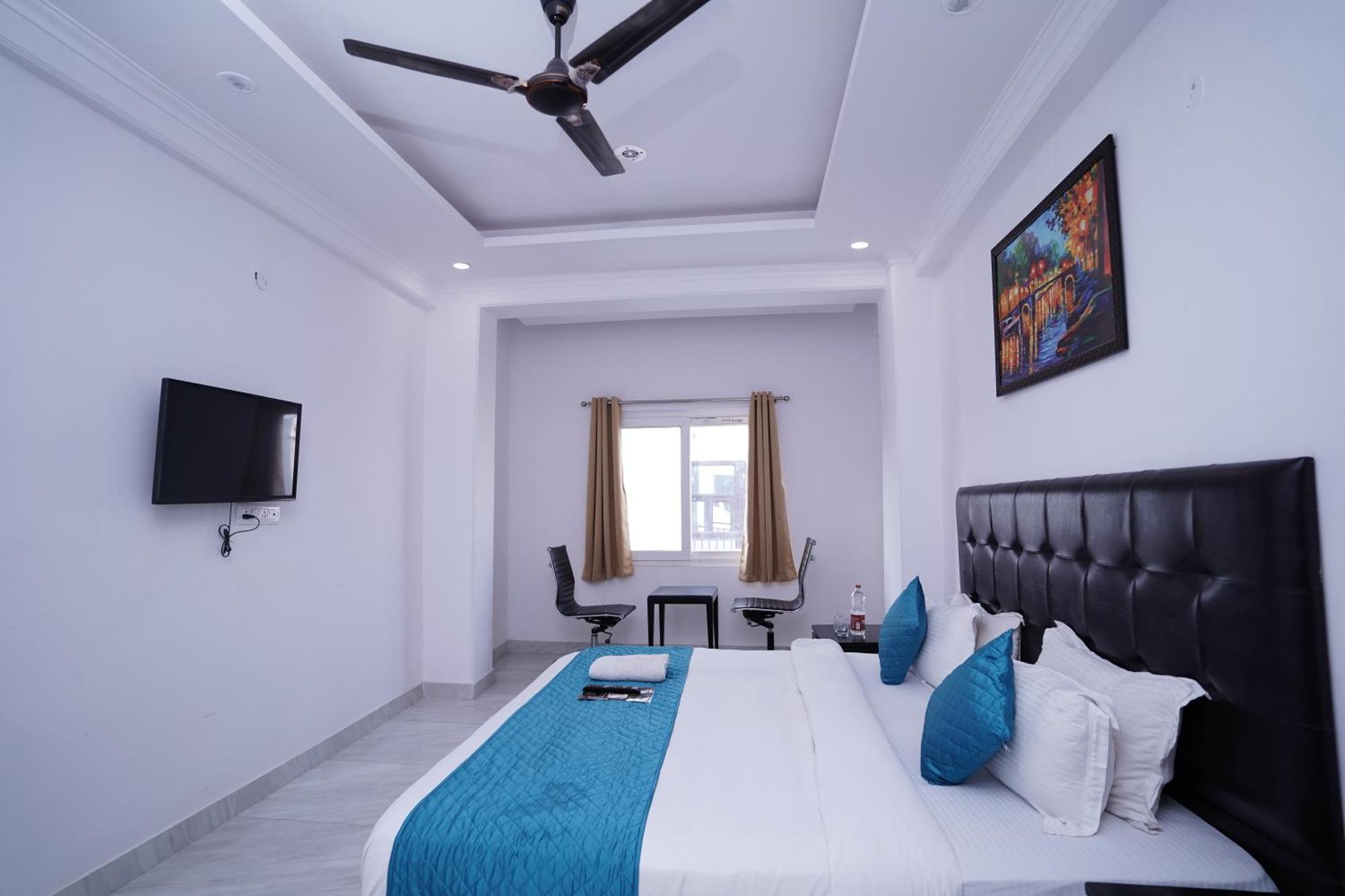 Hotel Moon Taj Near Yashobhoomi Convention Centre Δελχί Εξωτερικό φωτογραφία